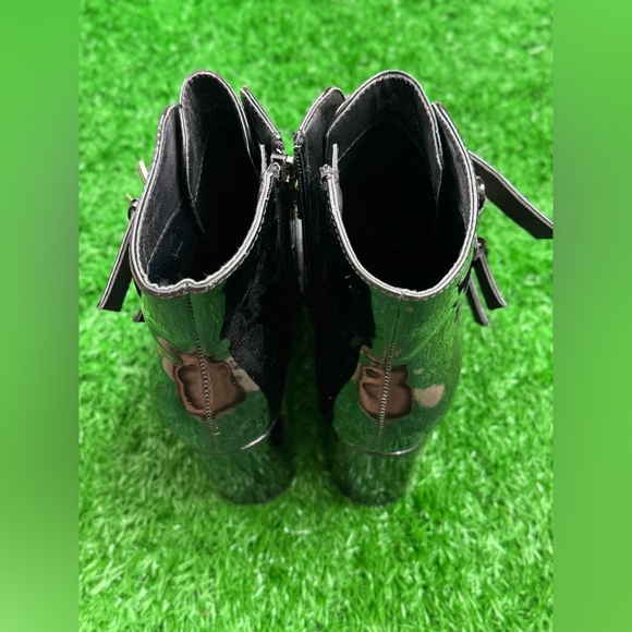 Forever 21 Women’s heeled Boots‎ size 5.5 - Picture 9 of 10